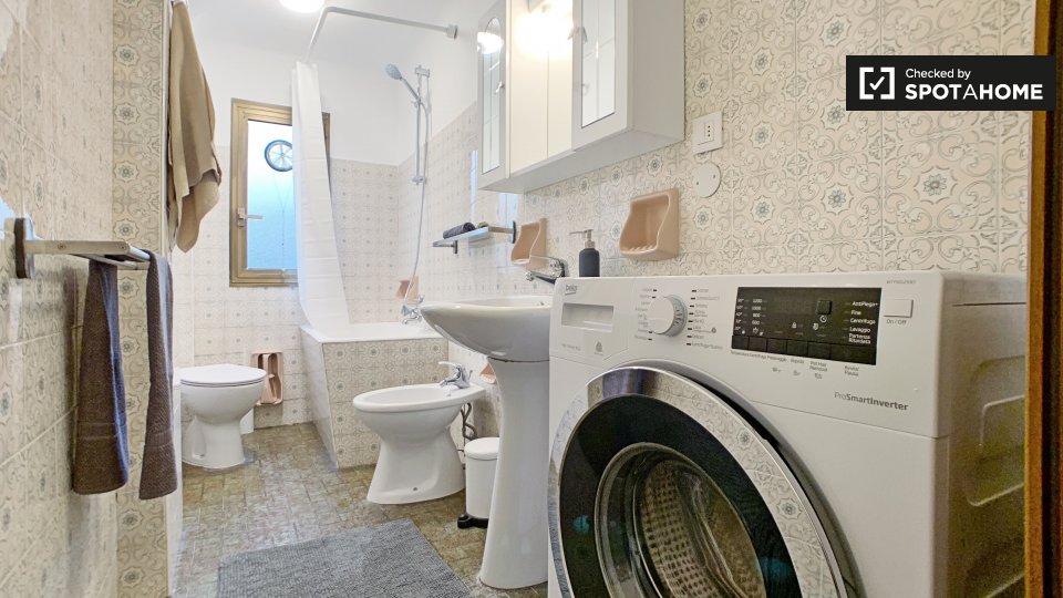 Immagine 12 di Camera condivisa in affitto  in Via Gaudenzio Ferrari, 20123 Milano MI, Italy a Milano