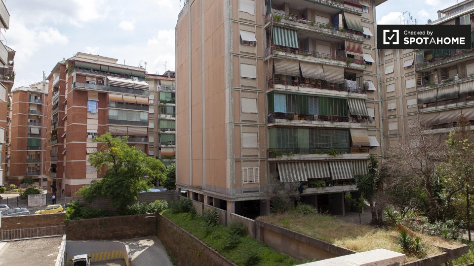 Immagine 7 di Appartamento in affitto  in Via Giuseppe Donati, 00159 Roma RM, Italy a Roma