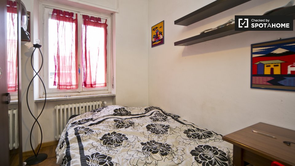 Immagine 1 di Camera condivisa in affitto  in Via Riccardo Sineo a Torino