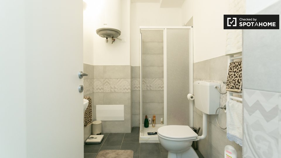 Immagine 9 di Camera condivisa in affitto  in Via Francesco Caracciolo, 20155 Milano MI, Italy a Milano