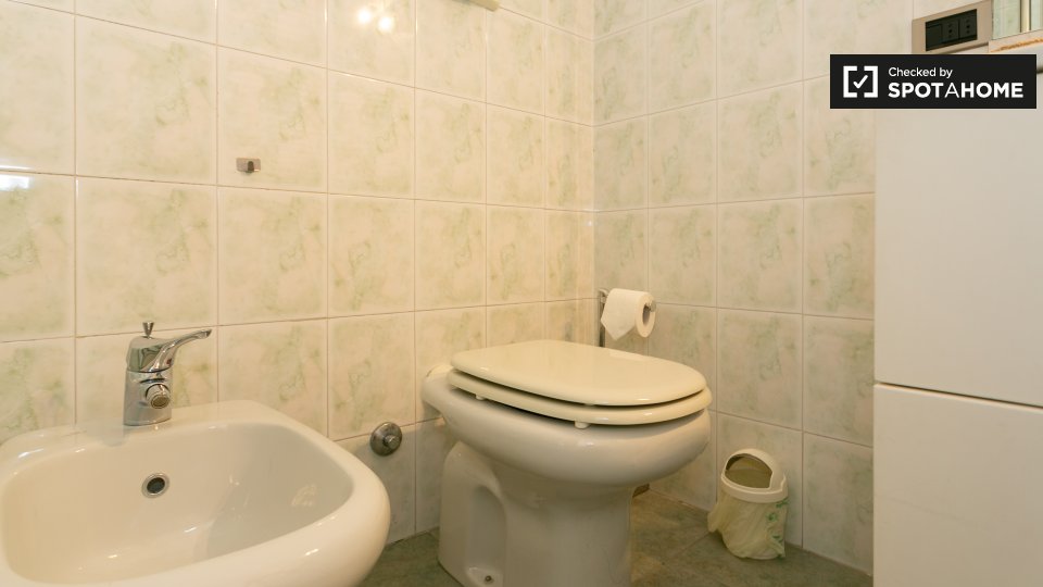 Immagine 18 di Ufficio in affitto  in Corso S. Gottardo a Milano