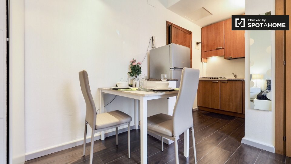 Immagine 7 di Ufficio in affitto  in Via Antonio Mambretti, 20157 Milano MI, Italy a Milano