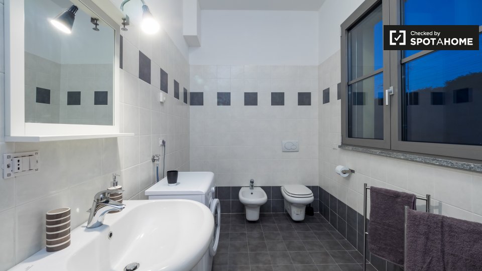 Immagine 9 di Ufficio in affitto  in Via Enrico Cosenz a Milano