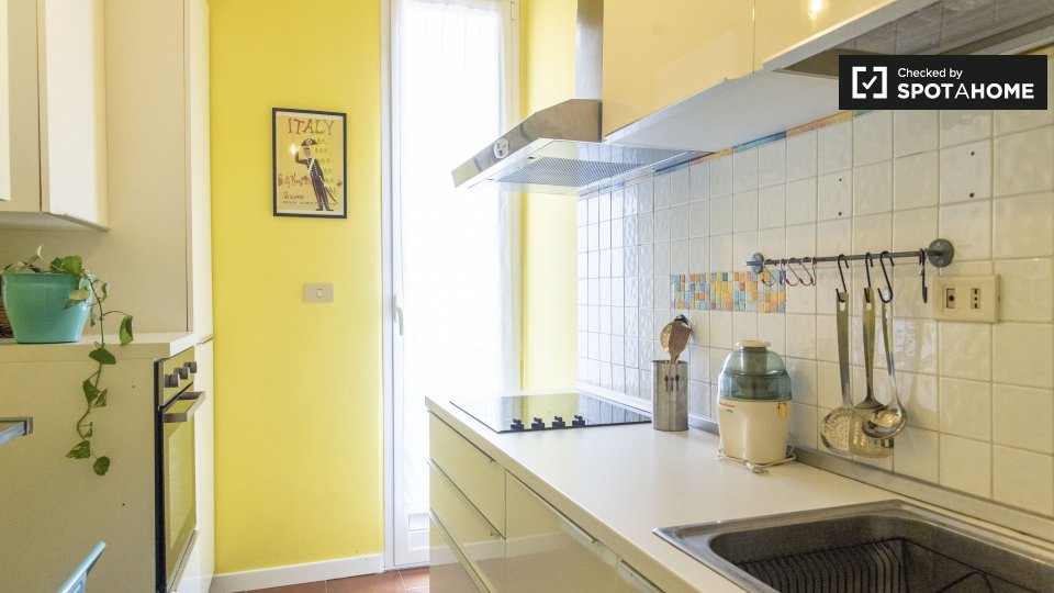 Immagine 9 di Appartamento in affitto  in Via Francesco Caracciolo a Roma