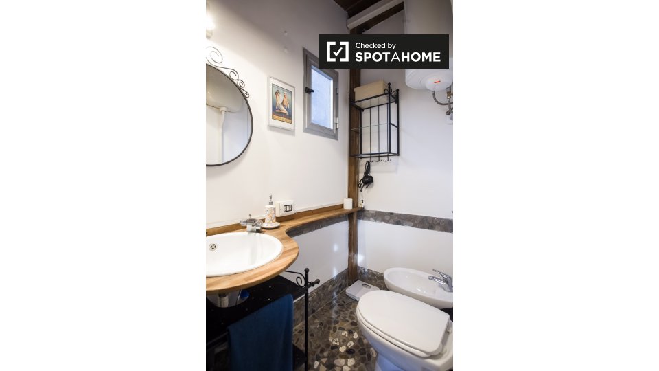 Immagine 10 di Ufficio in affitto  in Via Stefano Infessura, 00179 Roma RM, Italy a Roma