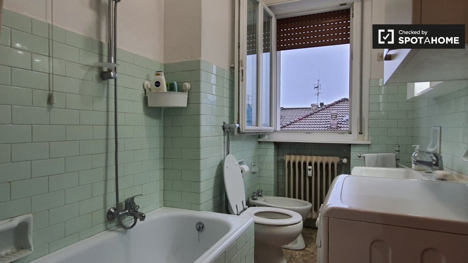 Immagine 13 di Camera condivisa in affitto  in Via Fratelli Perini a Trento