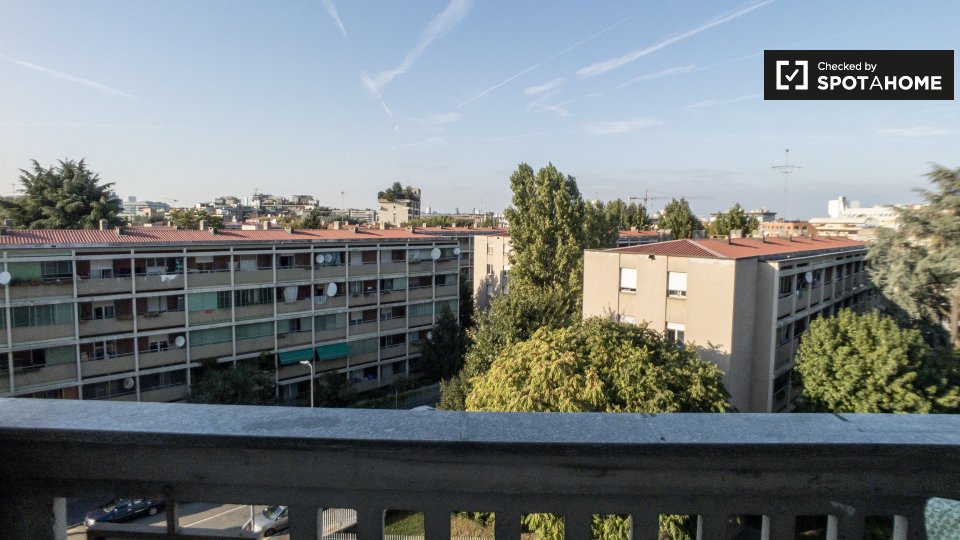 Immagine 8 di Camera condivisa in affitto  in Via Giacomo Antonini a Milano
