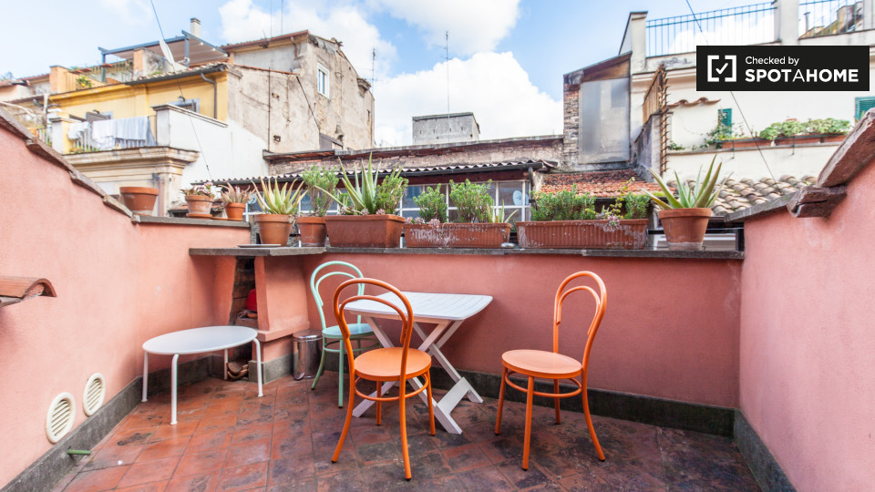 Immagine 5 di Ufficio in affitto  in Arco della Chiesa Nuova a Roma