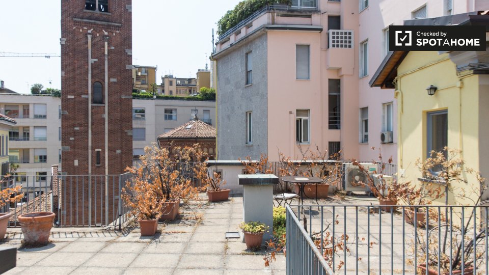 Immagine 17 di Camera condivisa in affitto  in Corso Venezia a Milano