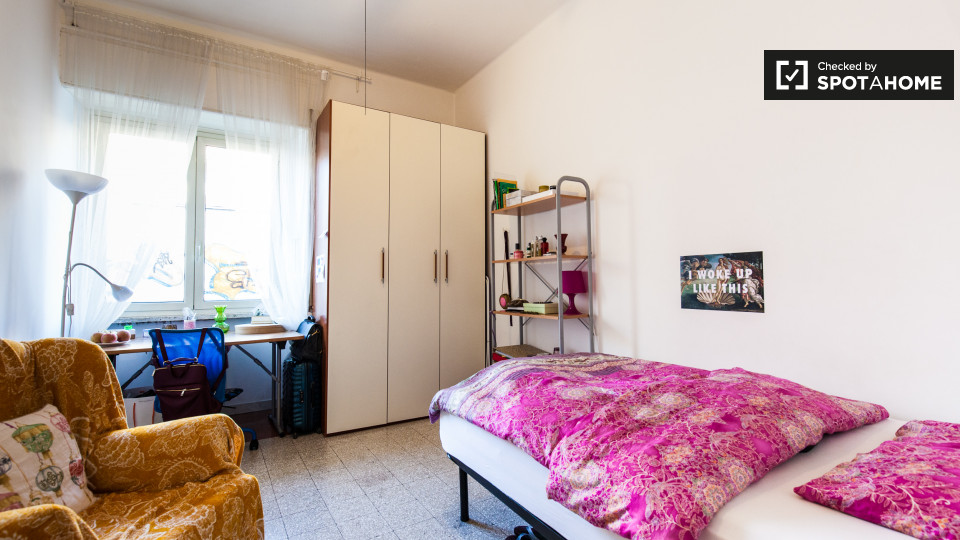 Immagine 1 di Camera condivisa in affitto  in Viale dello Scalo San Lorenzo a Roma