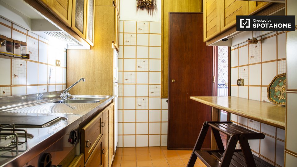 Immagine 7 di Appartamento in affitto  in Viale Cesare Pavese a Roma