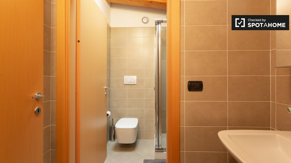 Immagine 17 di Camera condivisa in affitto  in Viale dell'Innovazione a Milano