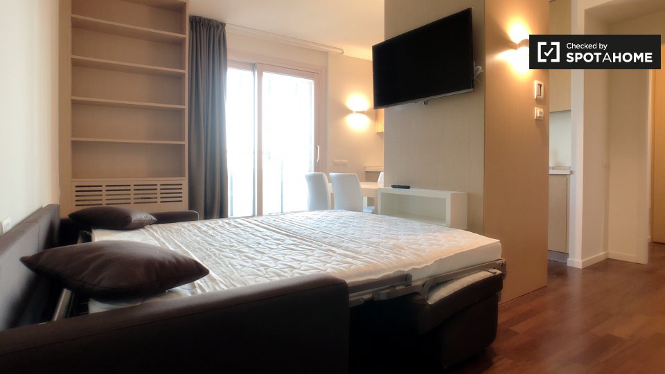 Immagine 7 di Ufficio in affitto  in Via Carlo Imbonati, 20159 Milano MI, Italy a Milano