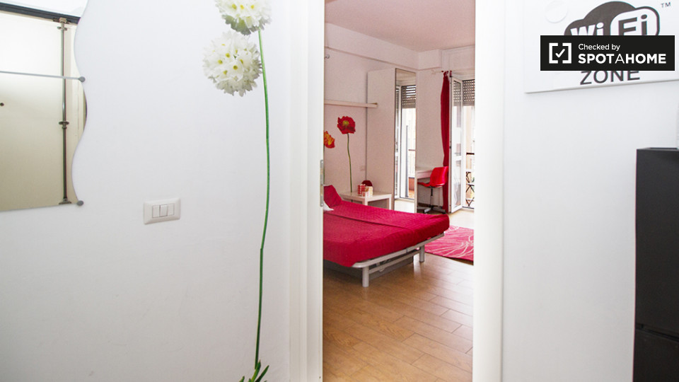 Immagine 12 di Ufficio in affitto  in Via Ravenna a Milano