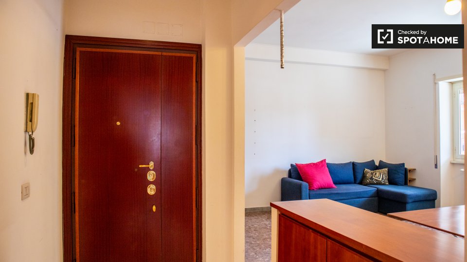 Immagine 4 di Appartamento in affitto  in Via Gregorio XIII, 00167 Roma RM, Italy a Roma