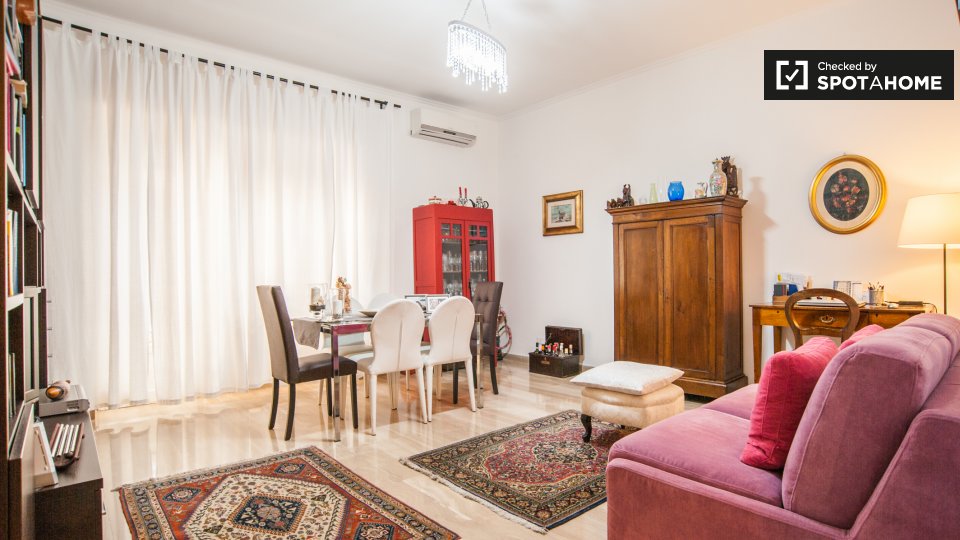 Immagine 5 di Camera condivisa in affitto  in Via Giuseppe Allievo, 00135 Roma RM, Italy a Roma