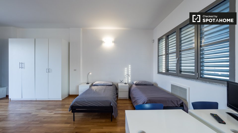 Immagine 9 di Ufficio in affitto  in Via Enrico Cosenz a Milano