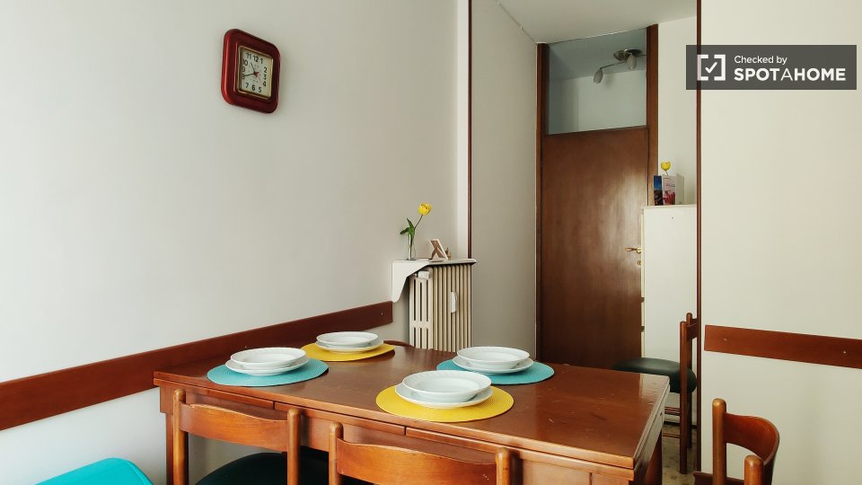 Immagine 12 di Camera condivisa in affitto  in Mauro a Milano