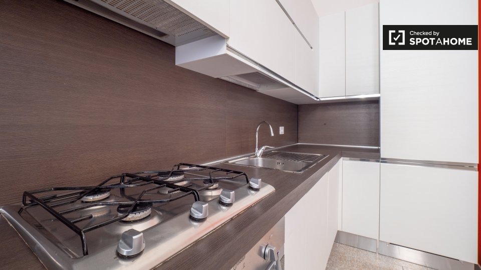 Immagine 6 di Appartamento in affitto  in Via Archimede, 20129 Milano MI, Italy a Milano