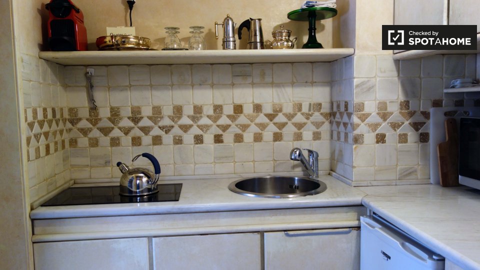 Immagine 10 di Appartamento in affitto  in Via della VII Coorte a Roma