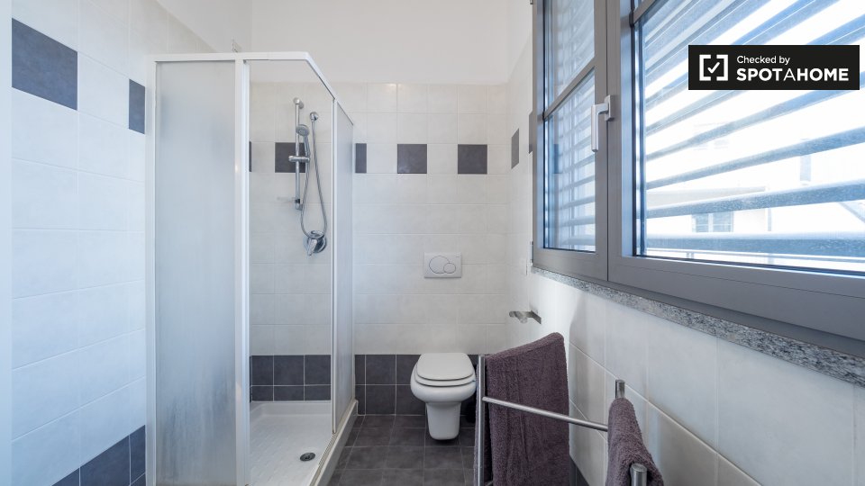 Immagine 15 di Ufficio in affitto  in Via Enrico Cosenz a Milano