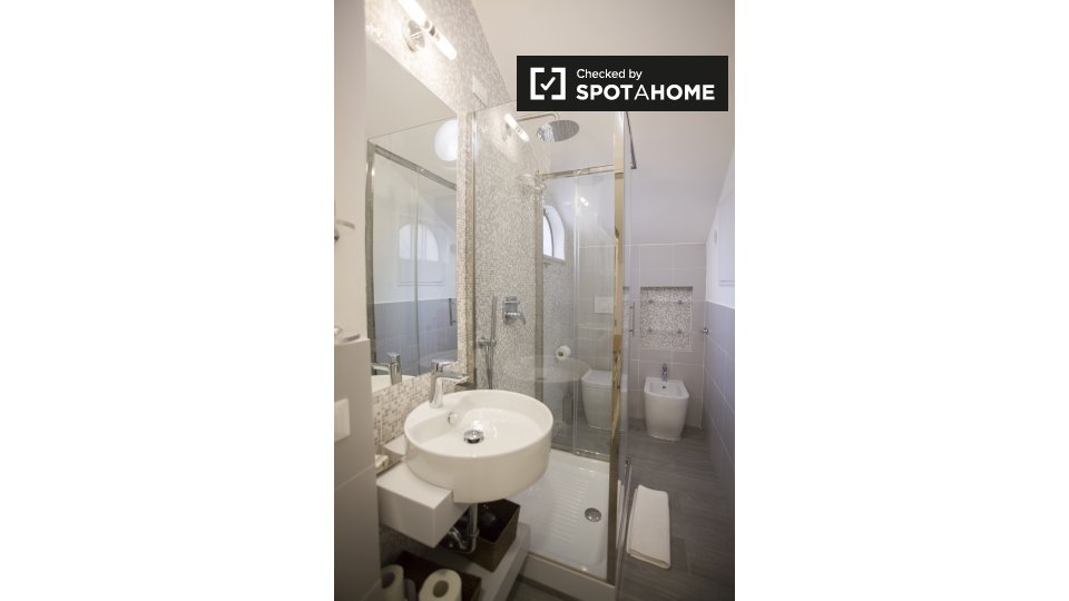 Immagine 14 di Ufficio in affitto  in Borgo Pio a Roma