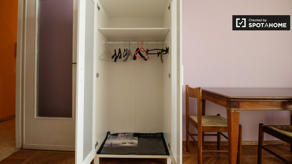 Immagine 6 di Camera condivisa in affitto  in Via Lima, 10137 Torino TO, Italy a Torino