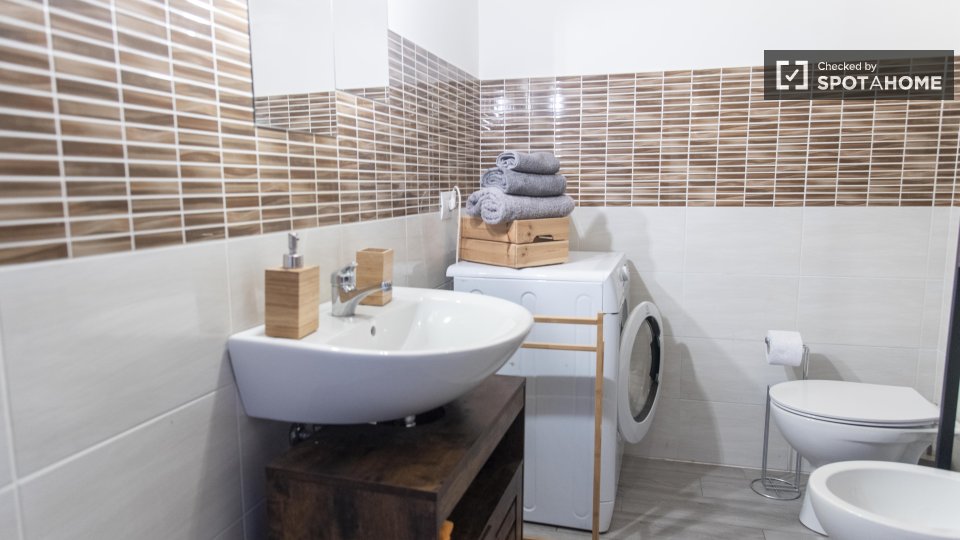 Immagine 3 di Appartamento in affitto  in Via Antonio Galtarossa a Roma