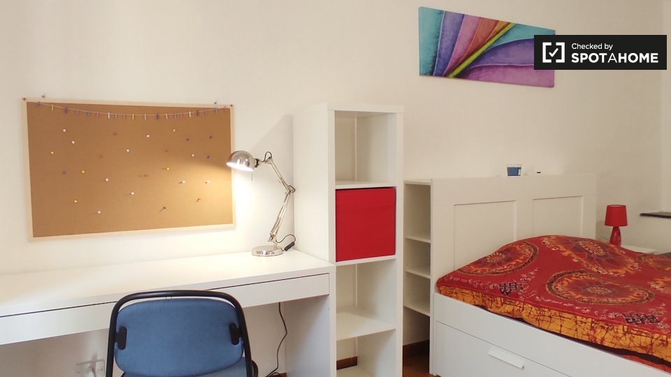 Immagine 4 di Camera condivisa in affitto  in Via Antonio Scialoja a Firenze