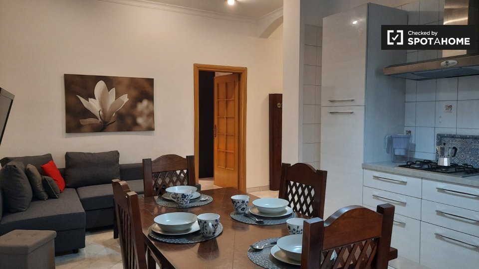 Immagine 6 di Appartamento in affitto  in Via Roma Libera a Roma