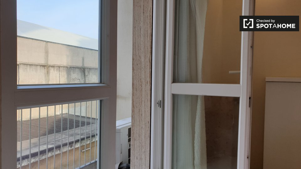 Immagine 6 di Camera condivisa in affitto  in Via Gentilino a Milano