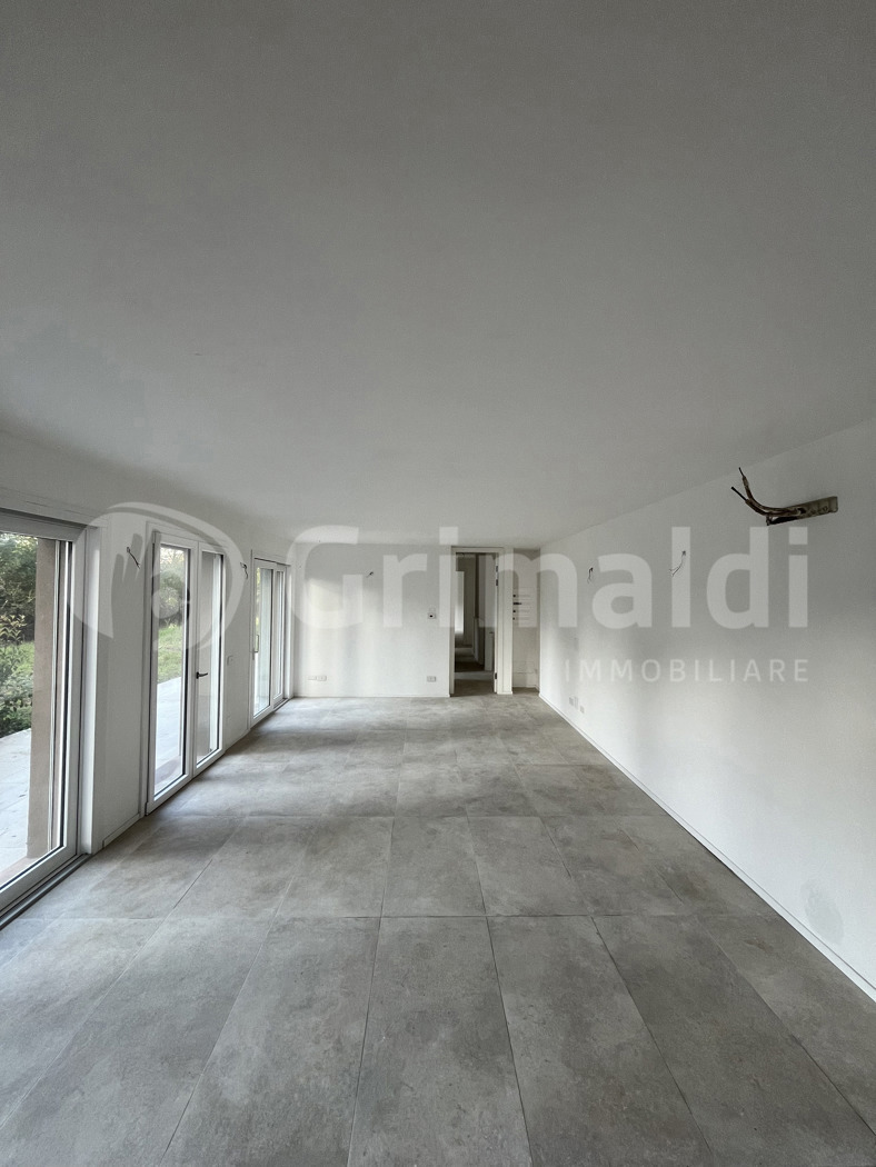 Immagine 12 di Appartamento in vendita  in Viale Vittorio Veneto, 1 a Cervia